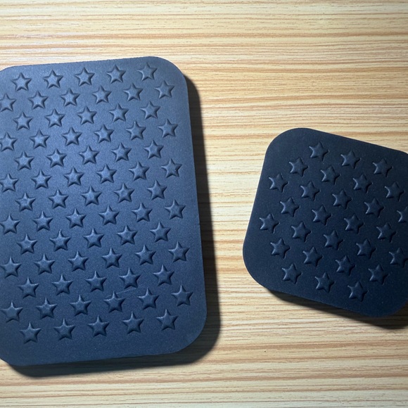 2 Brand New Pin Folio Boards - Picture 2 of 2